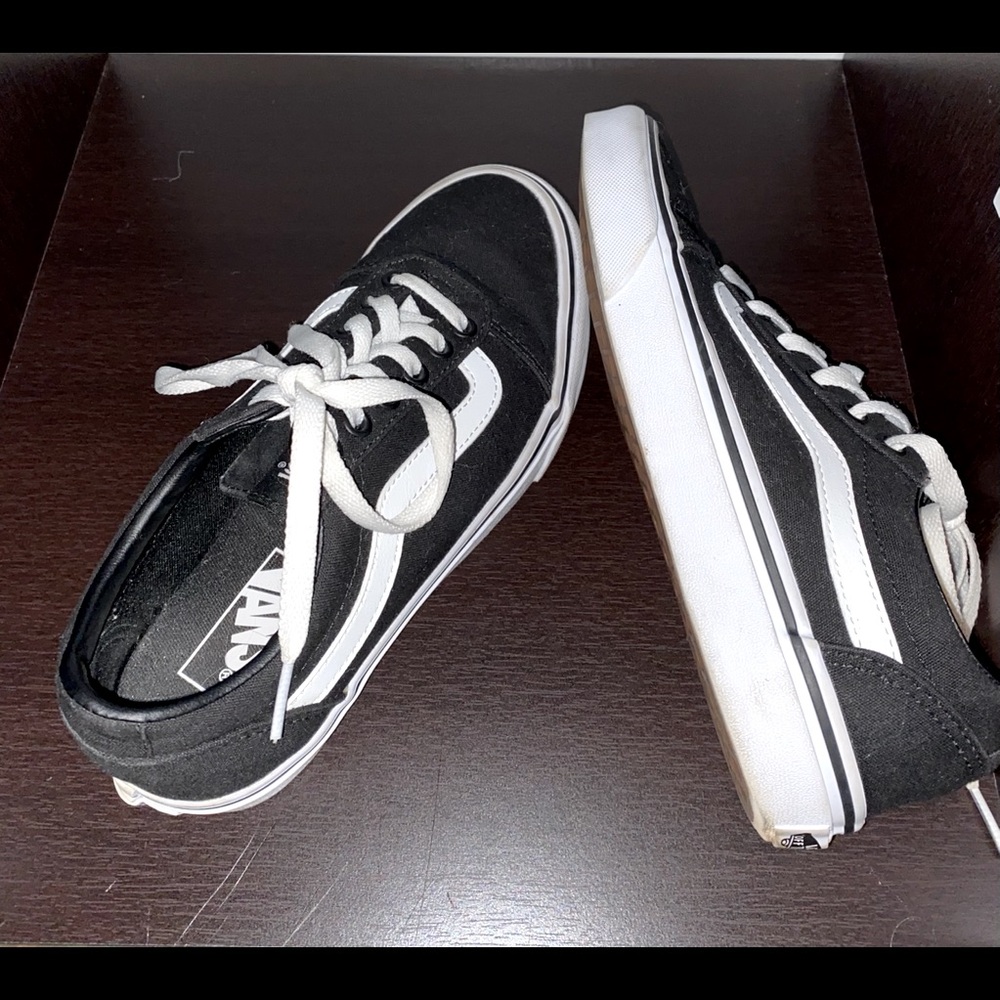 Women’s Black low top Vans